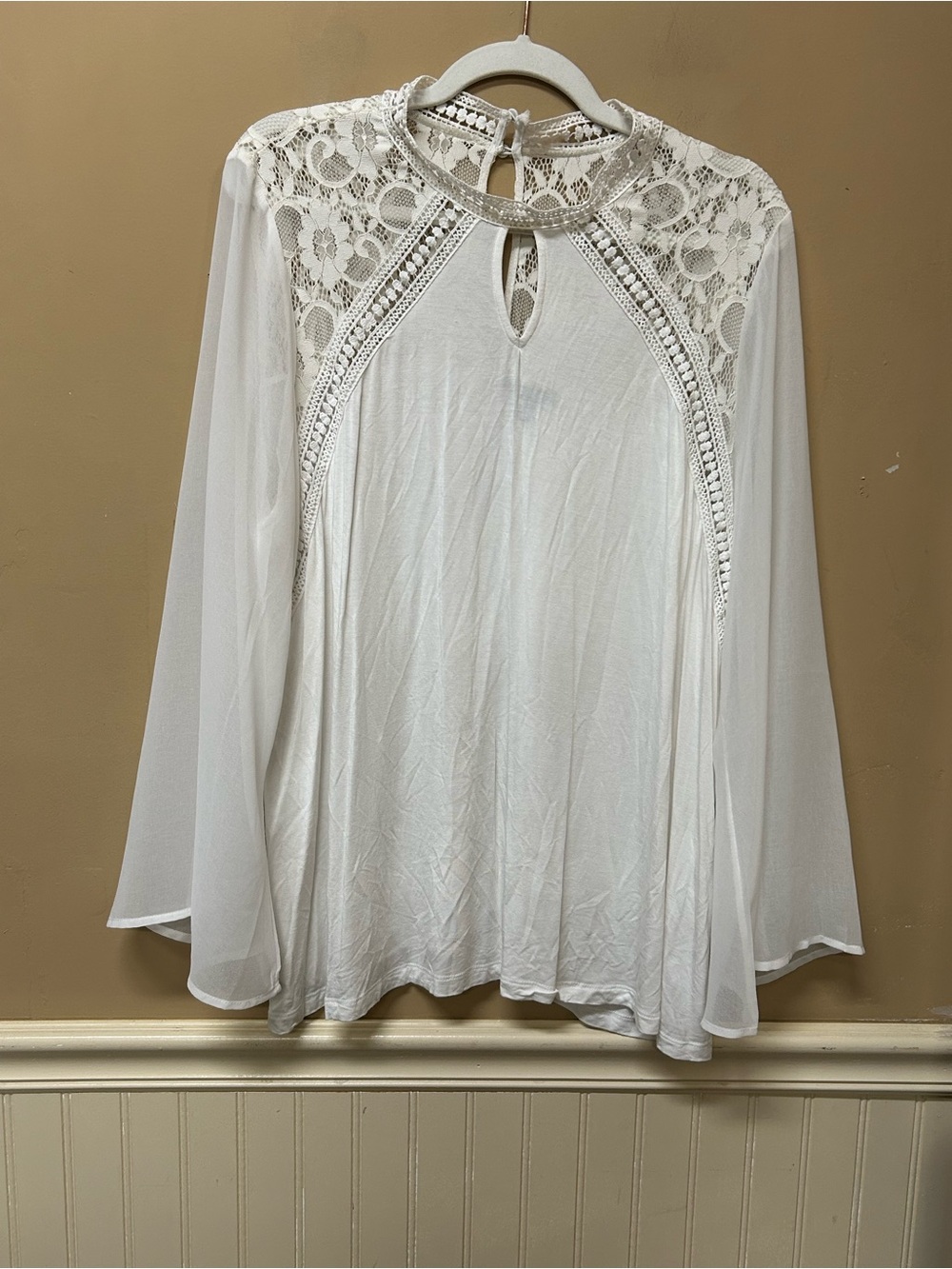 Lane Bryant Top Blouse Size 18-20 Long Sleeve White Lace Details